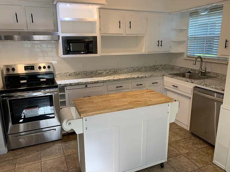 2107 Quail Run #A — Photo 10