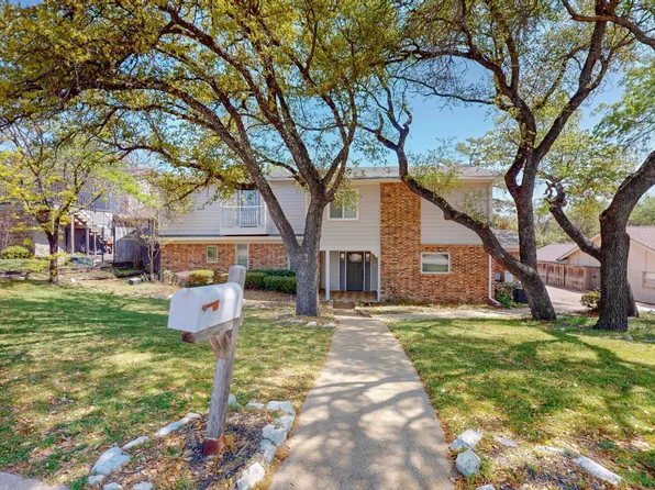 8536 Lake Country Dr, Fort Worth, TX 76179