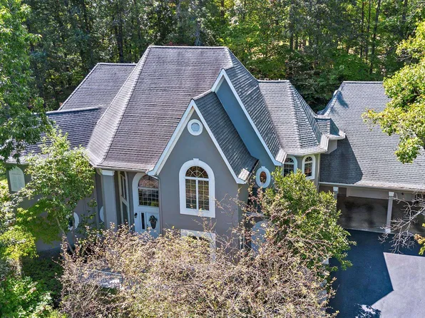 231 Bryal Dr, Ashland, KY 41101