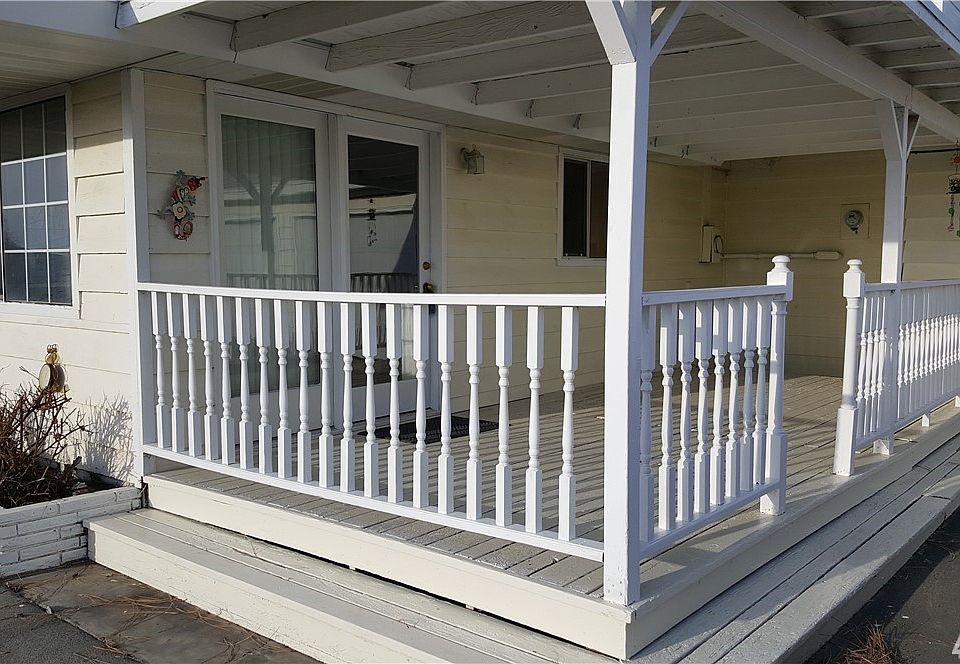 1st image of 904 E Lark Ave