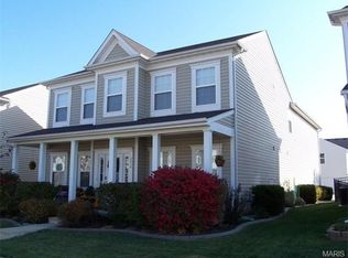 2010 Village Glen Dr, Wentzville, MO 63385