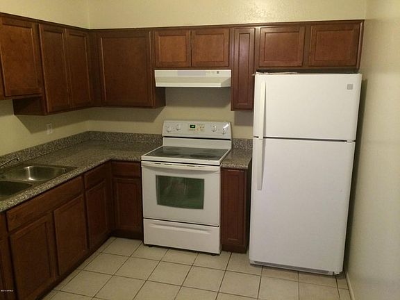 4th image of 1332 E Vista Ave APT C