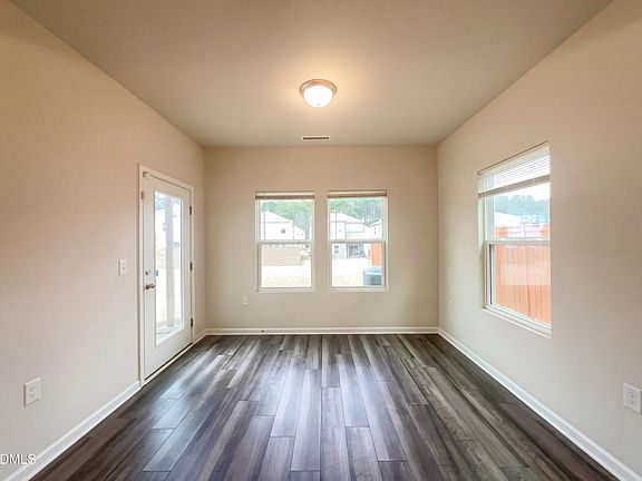 5th image of 1012 Depot Dr