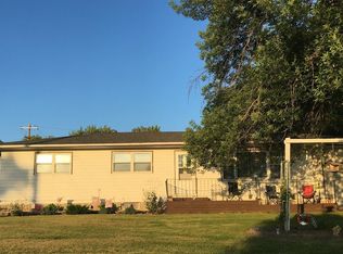 427 2nd St, West Point, IA 52656
