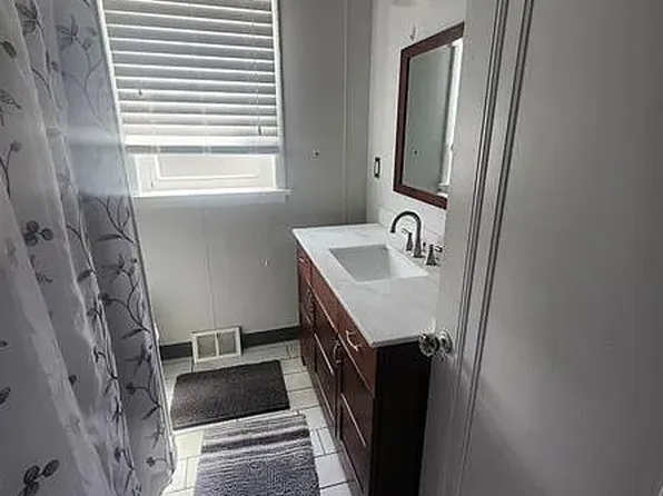 1515 Grandview Ave, McKeesport, PA 15132