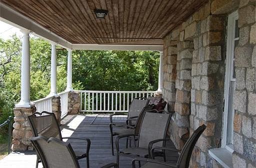 2nd image of 1 Lucia Ln