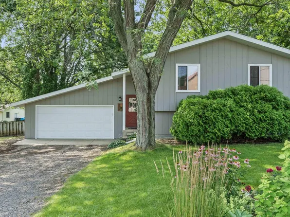 805 Hyland Drive, Stoughton, WI 53589