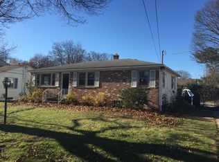 81 Palace Ave, Warwick, RI 02886
