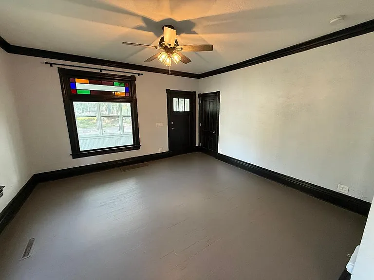 923 Sherburne Ave #1 — Photo 9