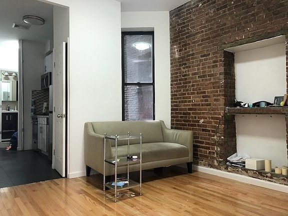 3rd image of 207 E 14th St APT 1D