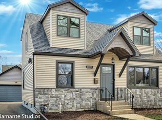 1027 S Saylor Ave, Elmhurst, IL 60126