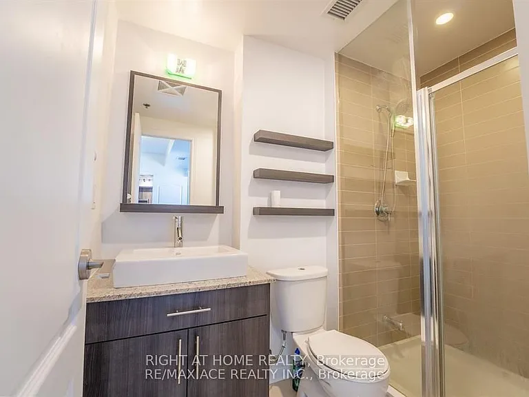 2756 Old Leslie St #922 — Photo 9