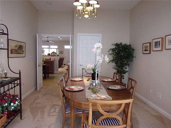 5th image of 34 Copperleaf Dr
