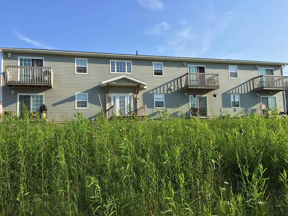 18 Elena Ct