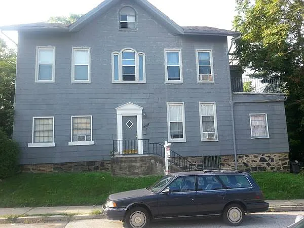 525 Wyanoke Ave #A