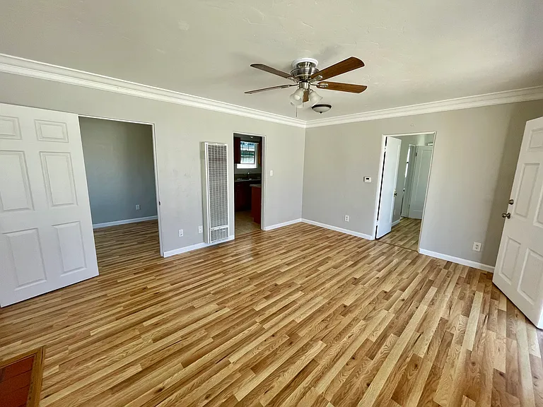 5025 Lotus St #5025 — Photo 9