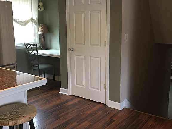 5th image of 1373 Underwood Ave