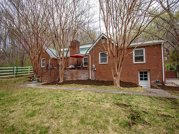 3rd image of 4268 Seneca Hollow Rd
