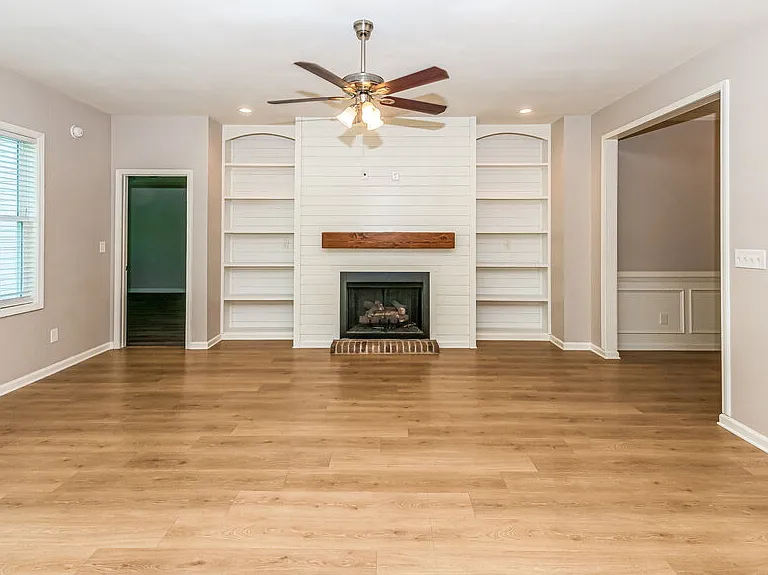 194 W Lumber Ct — Photo 3