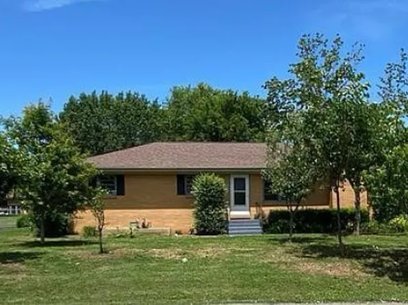 306 Woodlawn Dr, Hopkinsville, KY 42240