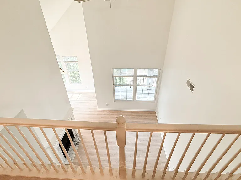 46628 Drysdale Ter #302 — Photo 24