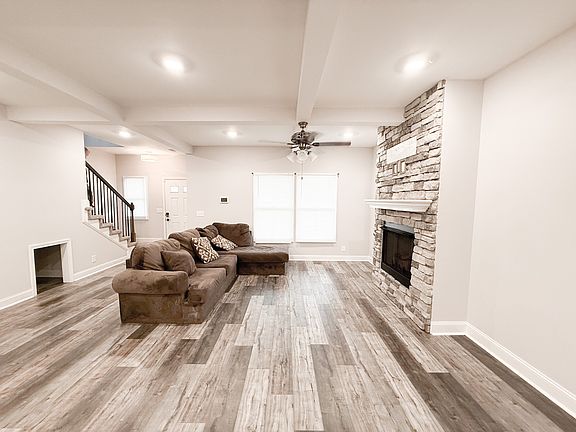2nd image of 1156 Charles Thomas Dr