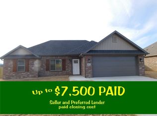 901 Sugar Loaf St, Prairie Grove, AR 72753