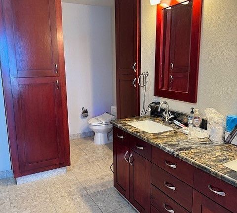4th image of 4575 Dean Martin Dr Unit 2011