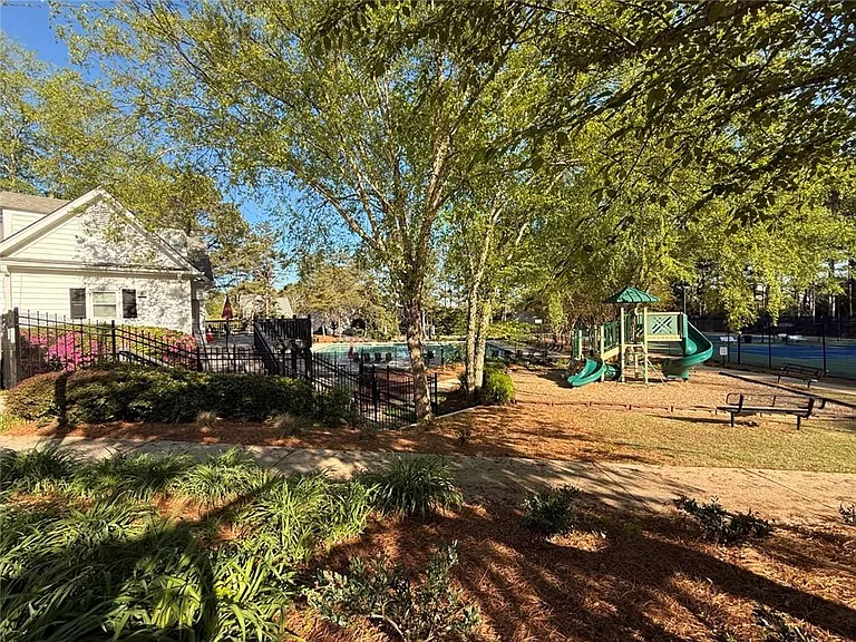 3020 Serenade Ct — Photo 42