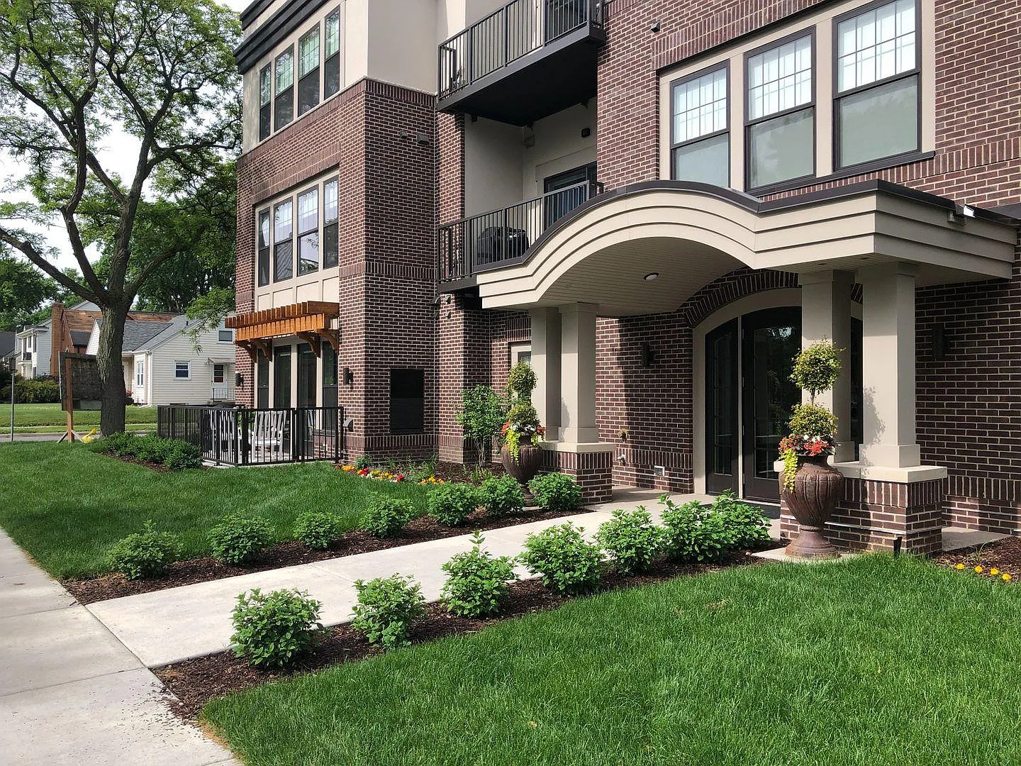 Ewing Place — Photo 2