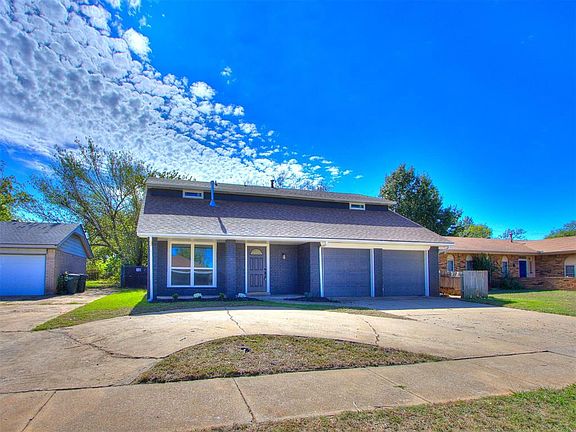 4th image of 3220 Simmons Dr