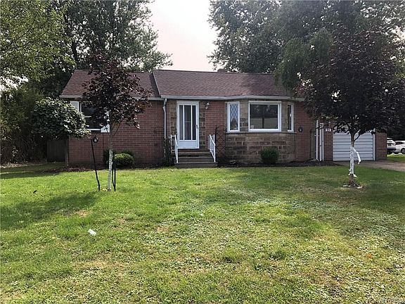 2nd image of 35 Elmview Ave