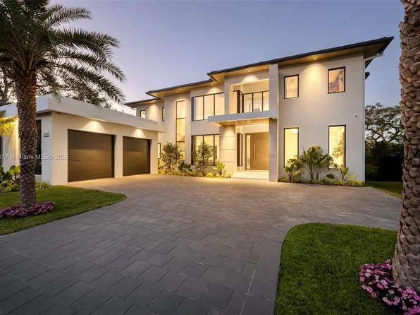 6225 Snapper Creek Dr, Miami, FL 33143