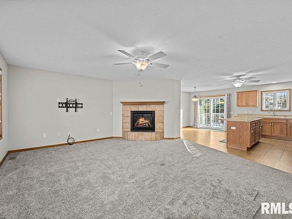 5th image of 131 W Harvest St