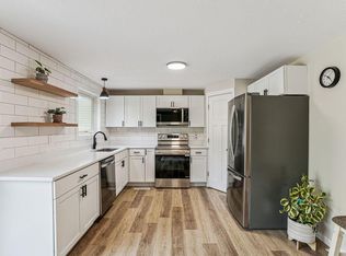 9729 Heath Ave S, Cottage Grove, MN 55016