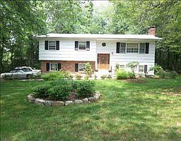 1st image of 921 Ashland St