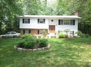 921 Ashland St, Valley Cottage, NY 10989