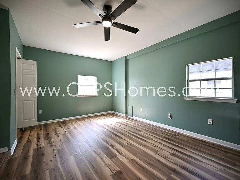 131 Adkinson Dr — Photo 17