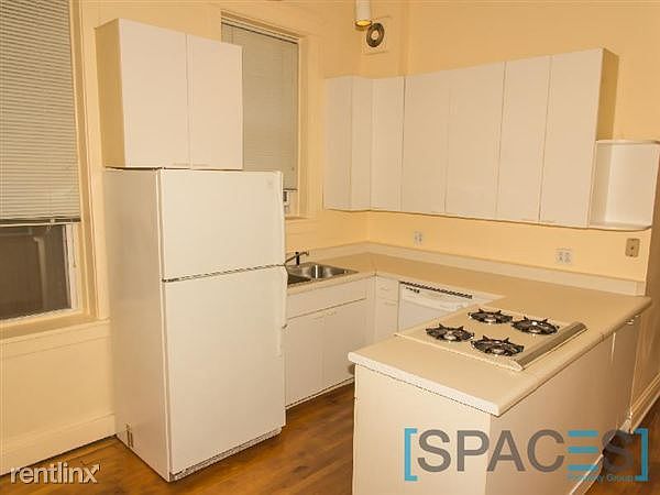 1st image of 1911 W Belmont Ave
