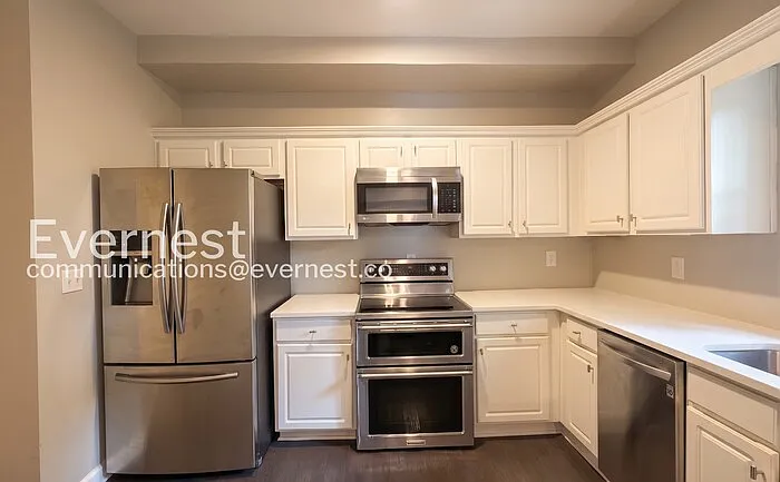 1617 Beckham Dr — Photo 2
