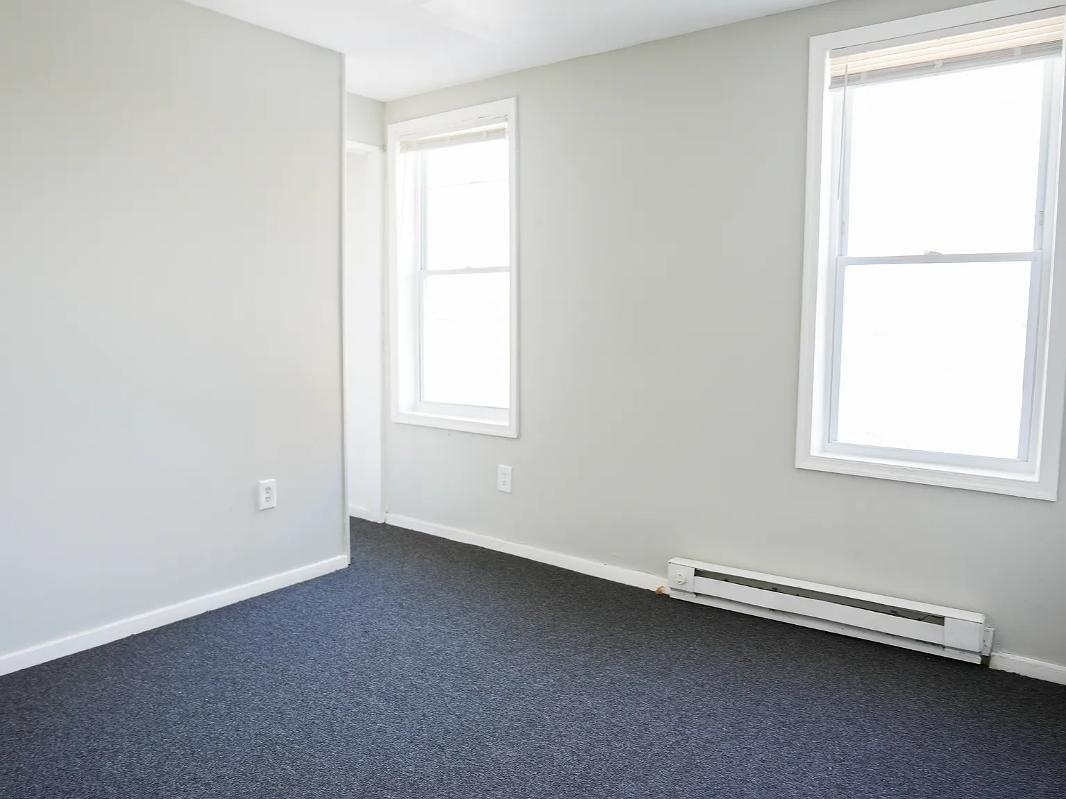2 bed, 1.0 bath, $1,200 — Photo 4