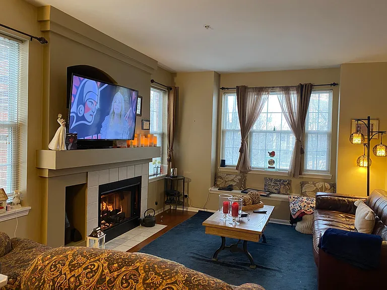 135 Tanglewood Dr — Photo 2