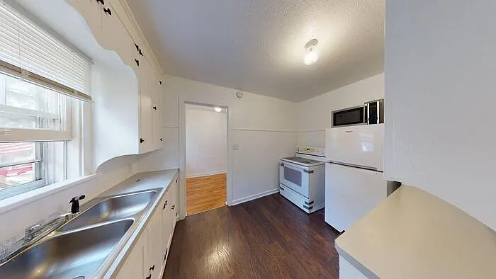 1 bed, 1.0 bath, $815 — Photo 3