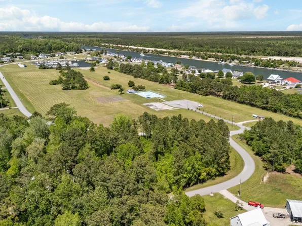 113 Sea Gate Boulevard, Newport, NC 28570