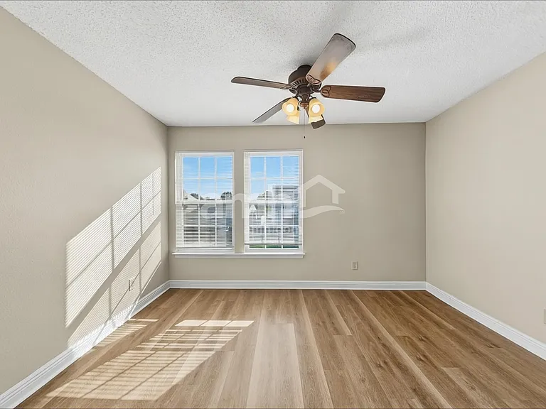 6711 Earlswood Dr — Photo 14