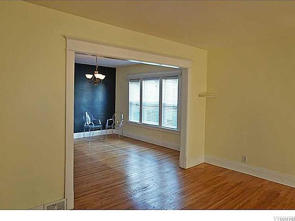 4th image of 14 Norwalk Ave