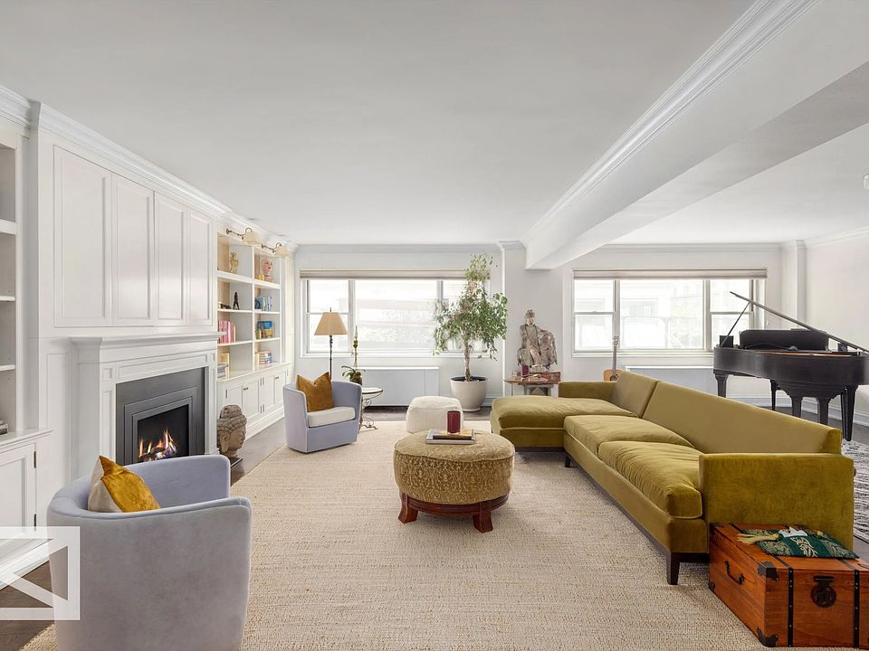 Burberry 9 east 57th street cheap zillow