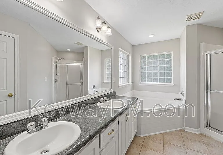845 Prairie Ln — Photo 13