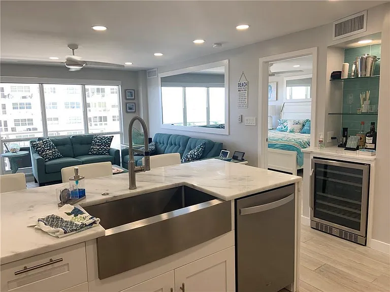 133 N Pompano Beach Blvd #507 — Photo 8