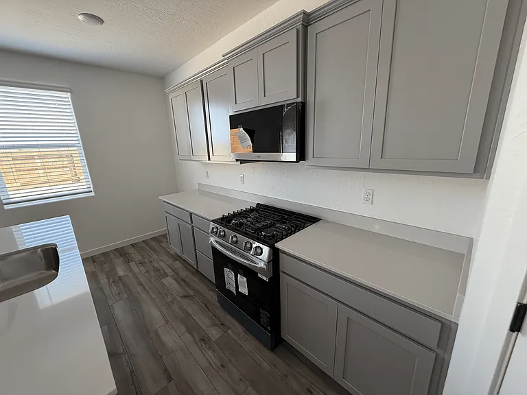 4104 Clary Ct — Photo 10